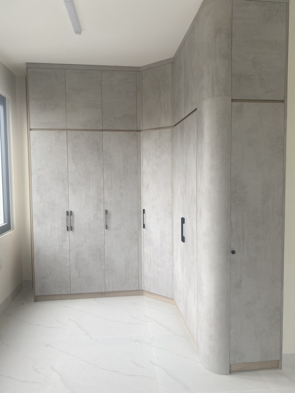 Tủ áo lầu 2 sau