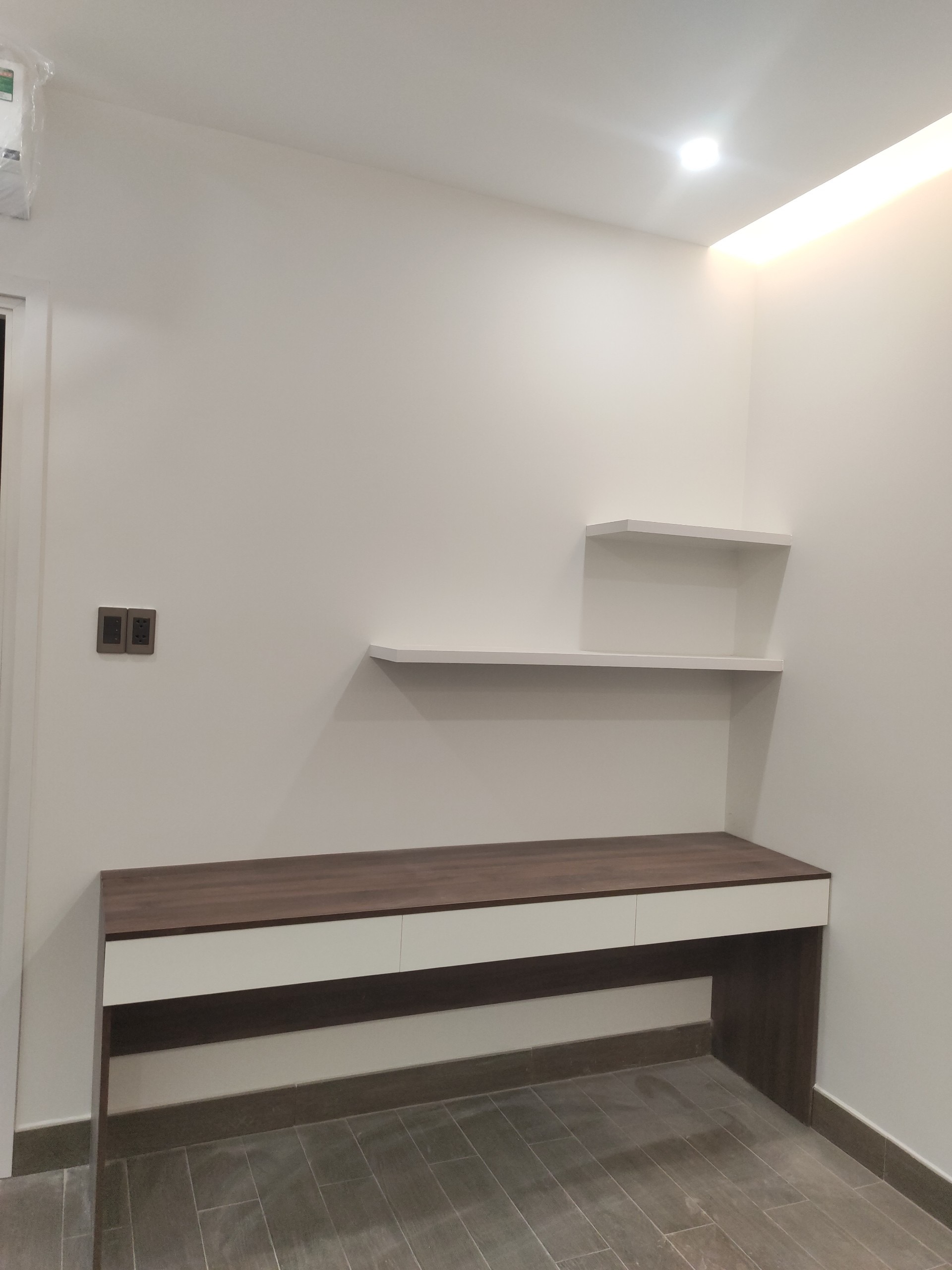 Thi công nội thất bàn học hoàn thiện