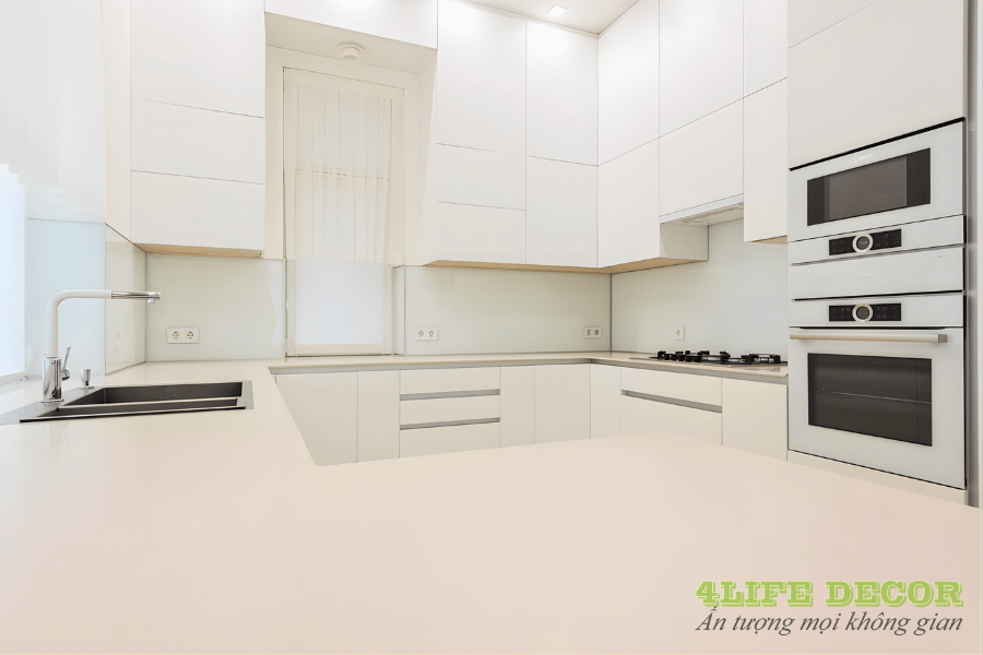 Ưu điểm và hạn chế của tủ bếp Acrylic: thông tin cần hiểu rõ để ứng dụng cho nội thất nhà phố, chung cư? 4 ưu nhược điểm của tủ bếp acrylic