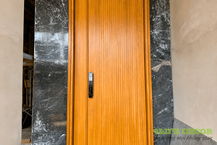 cửa gỗ tần bì